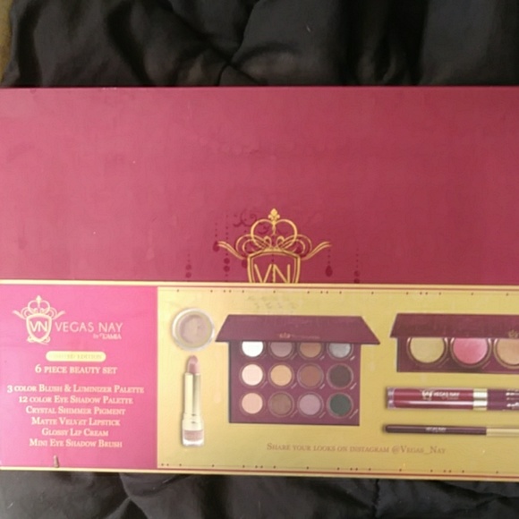 Vegas nay makeup - Picture 2 of 4